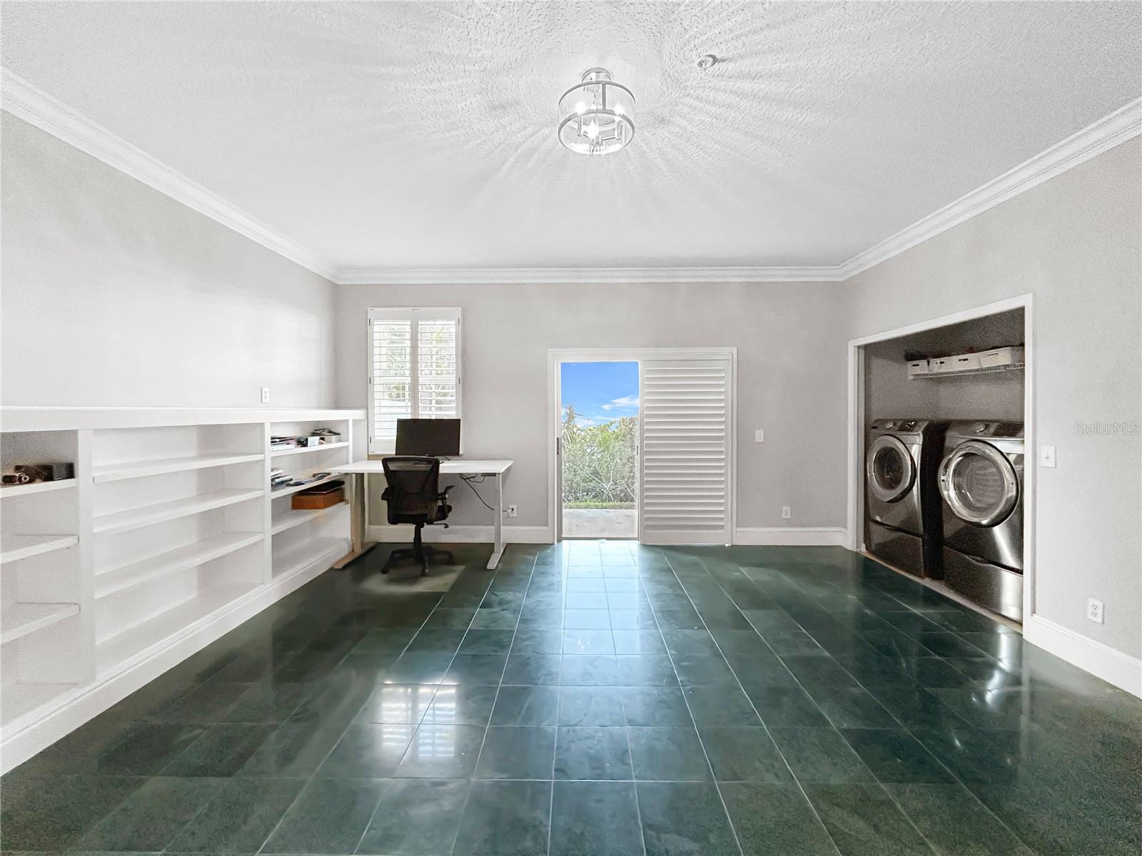 HARBOURSIDE AT HARBOUR ISLAND - Residential Lease