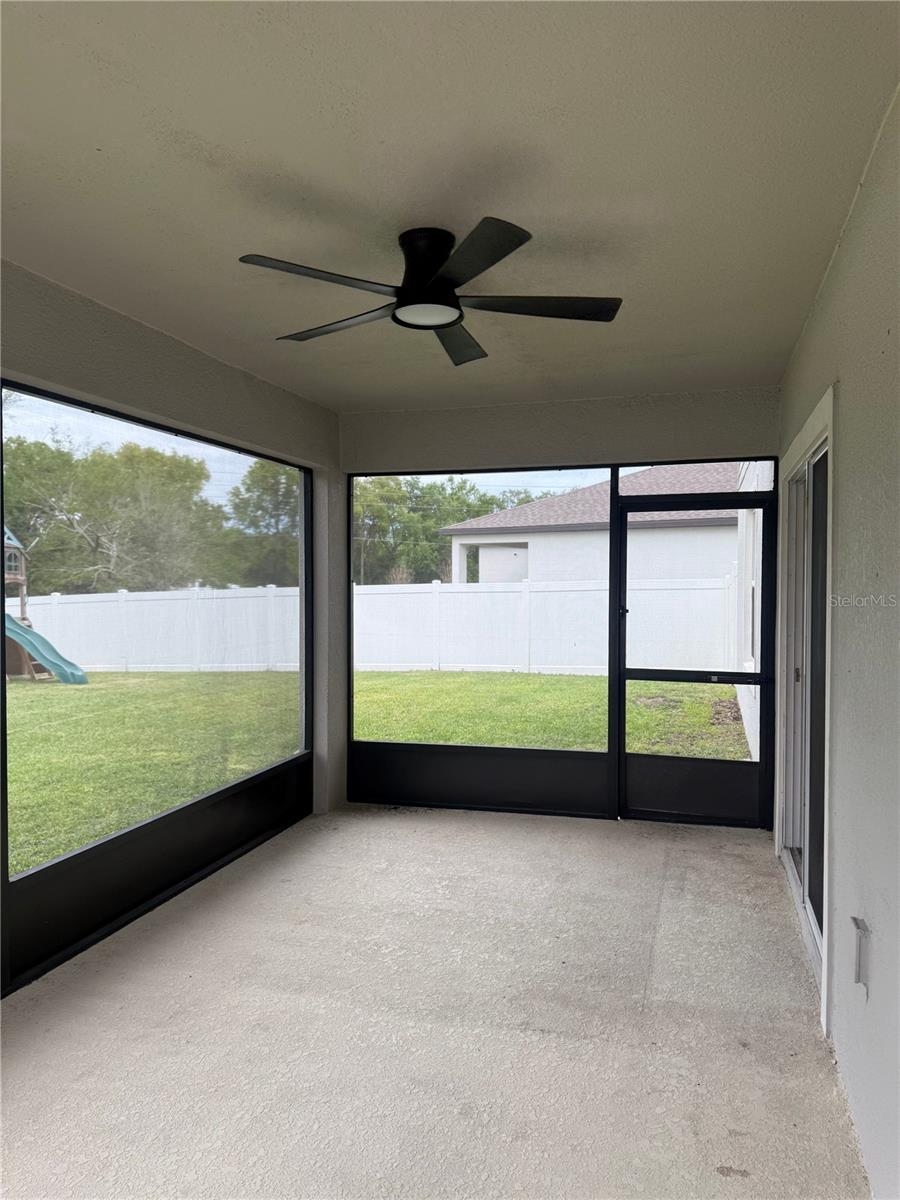 ESTATES/LK FLORENCE - Residential Lease