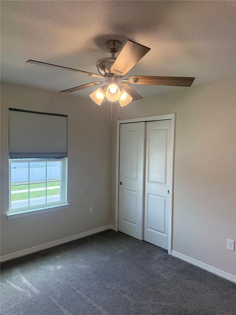 ESTATES/LK FLORENCE - Residential Lease