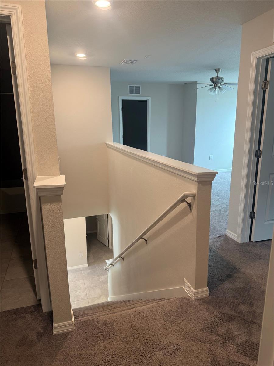 ESTATES/LK FLORENCE - Residential Lease
