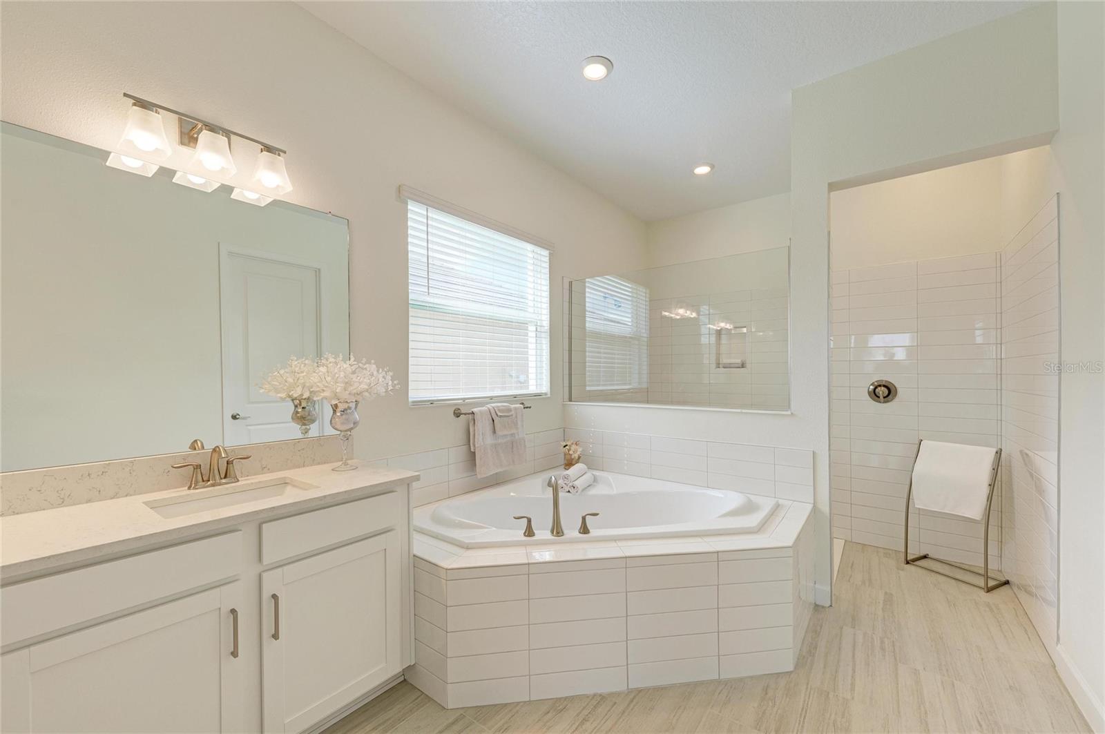 PROSPERITY LAKES PH I SUBPH IA - Residential