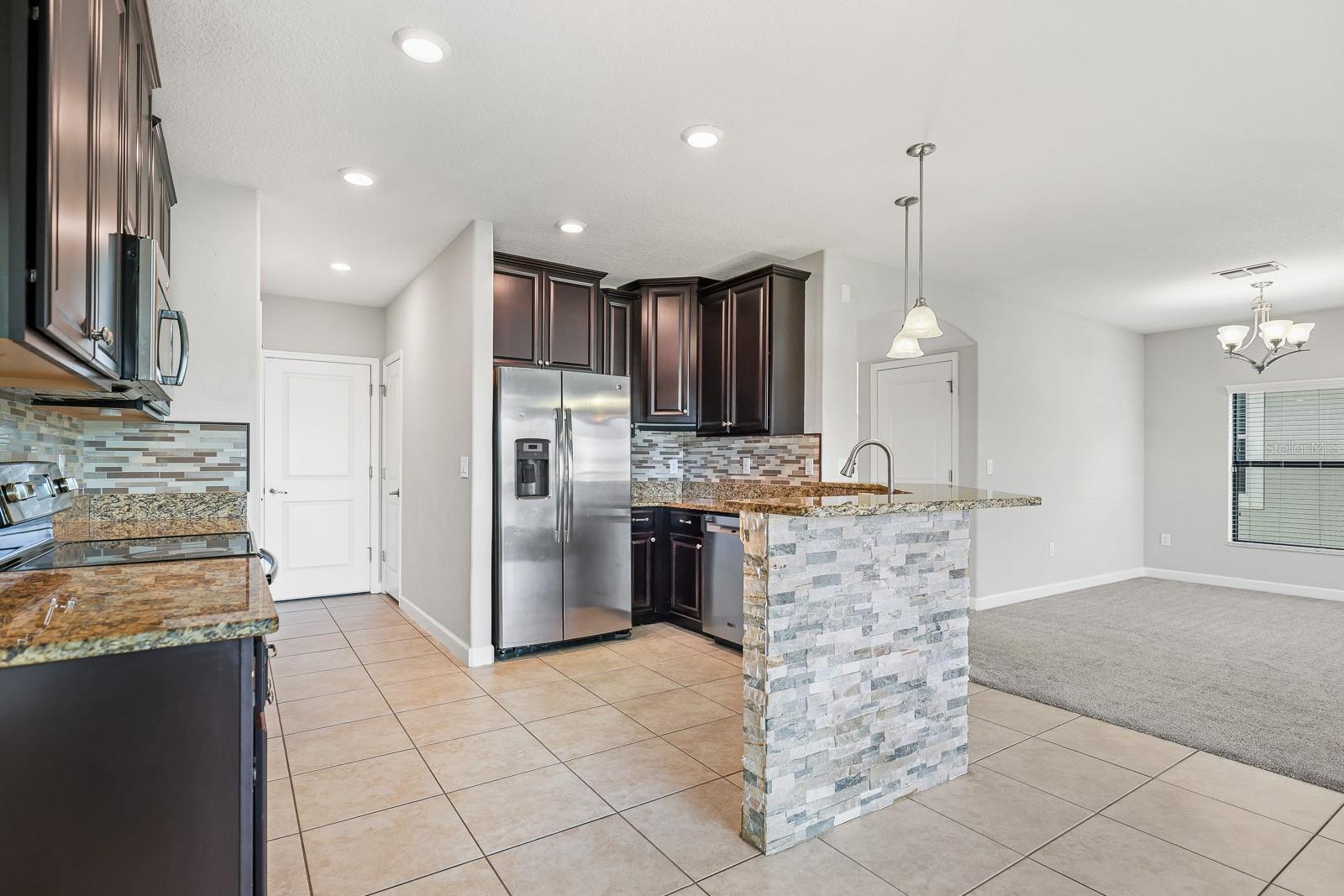 BELMONT PH 1C-1 PT REP - Residential Lease