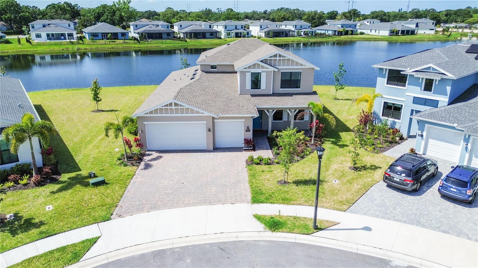 2563 OCEAN BREEZE LANE