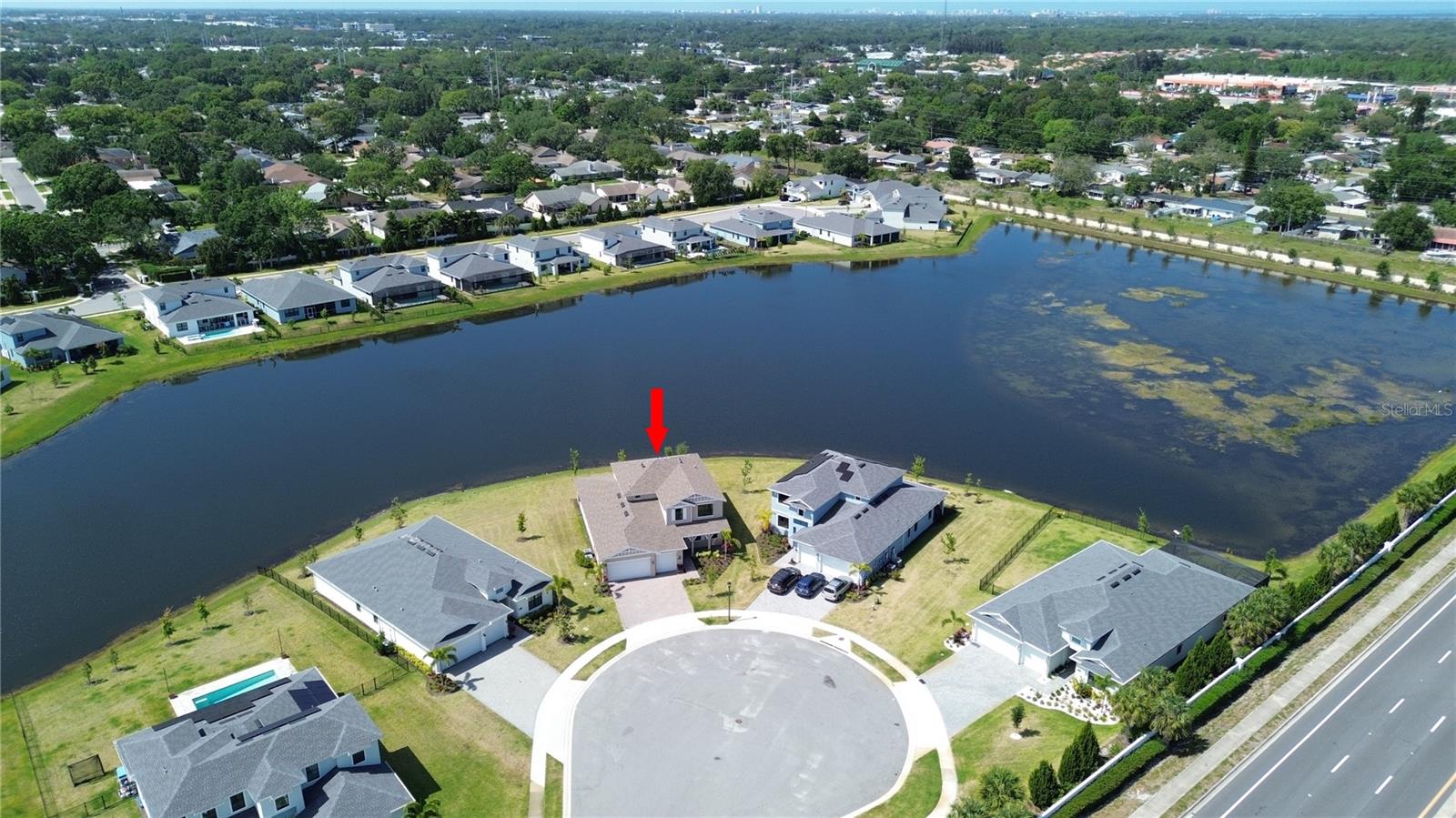 2563 OCEAN BREEZE LANE
