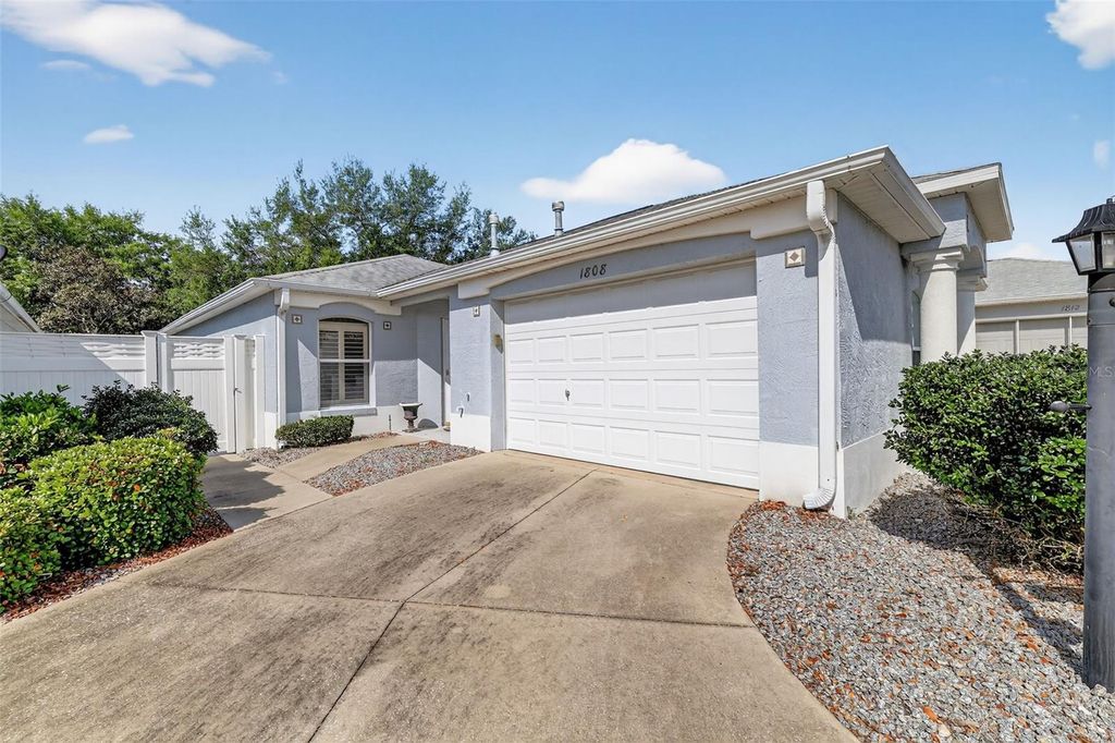 Photo of 1808 Peachtree Avenue, The Villages, FL 32162 (MLS # G5110746)