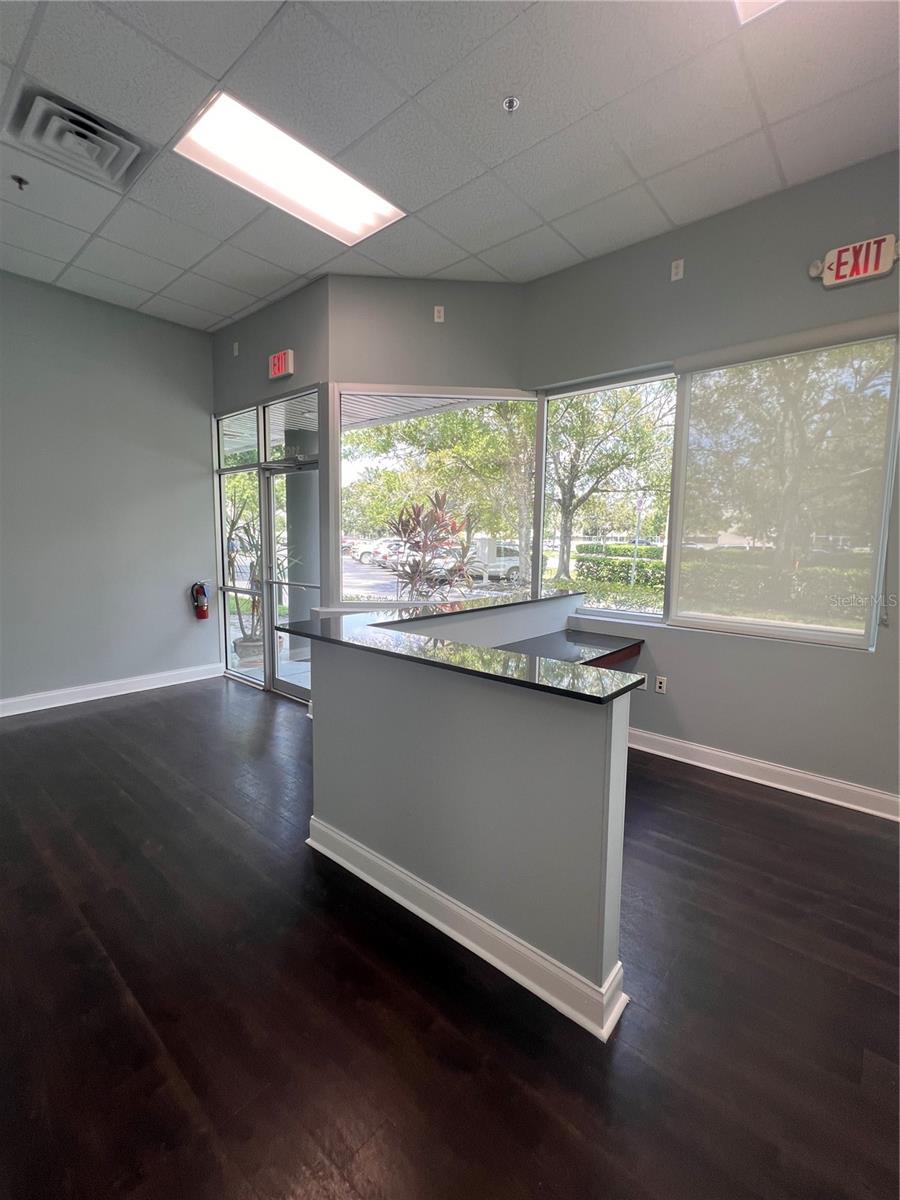 STARPOINTE SERVICE CENTER - Commercial Lease