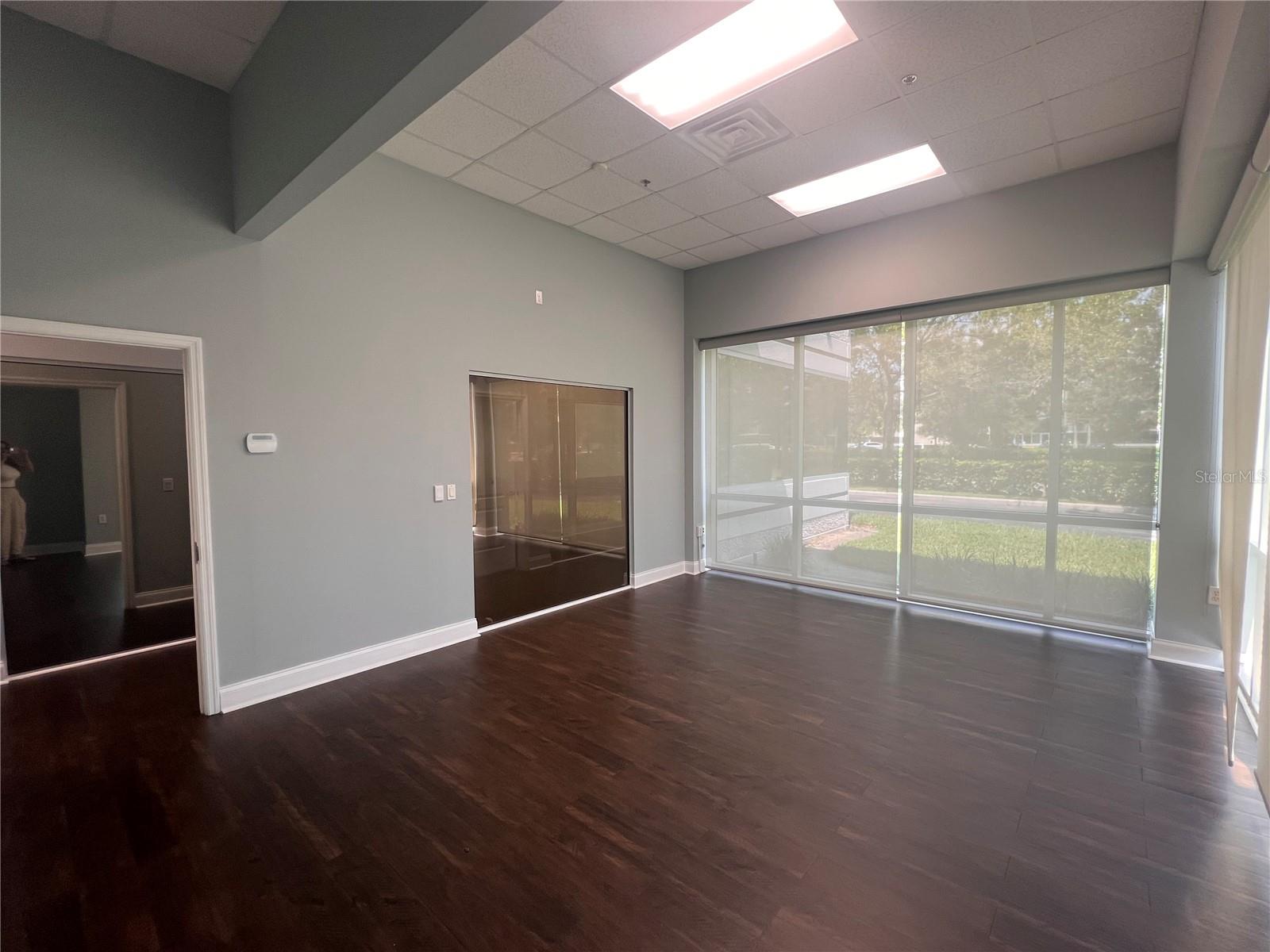 STARPOINTE SERVICE CENTER - Commercial Lease