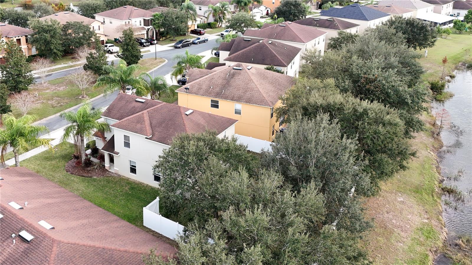 MOUNT DORA LANCASTER AT LOCH LEVEN PH 01 - Residential