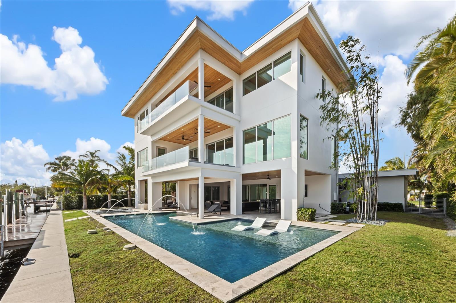 HOLMES BEACH 34TH UNIT REP - Residential