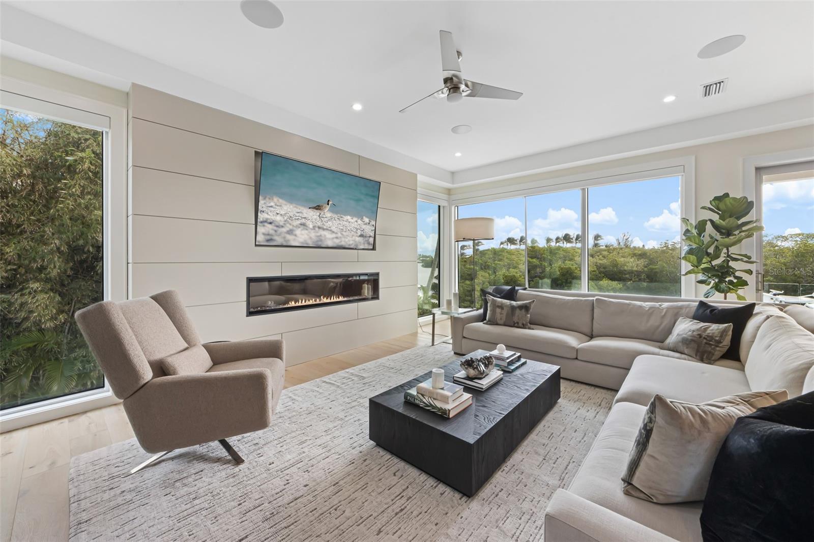 HOLMES BEACH 34TH UNIT REP - Residential