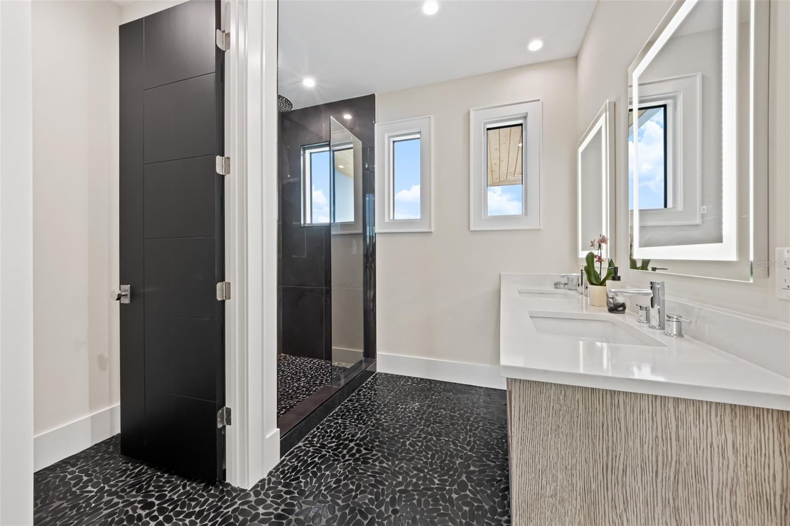 HOLMES BEACH 34TH UNIT REP - Residential