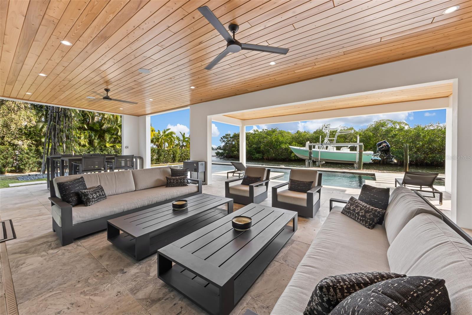 HOLMES BEACH 34TH UNIT REP - Residential