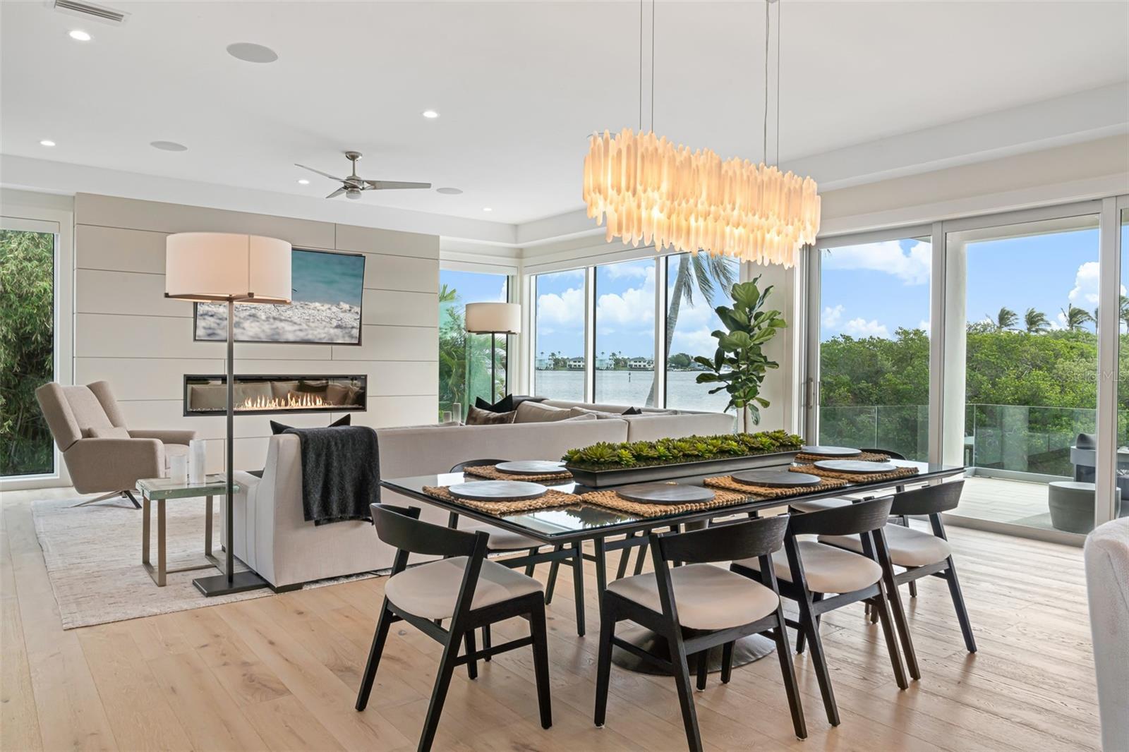 HOLMES BEACH 34TH UNIT REP - Residential