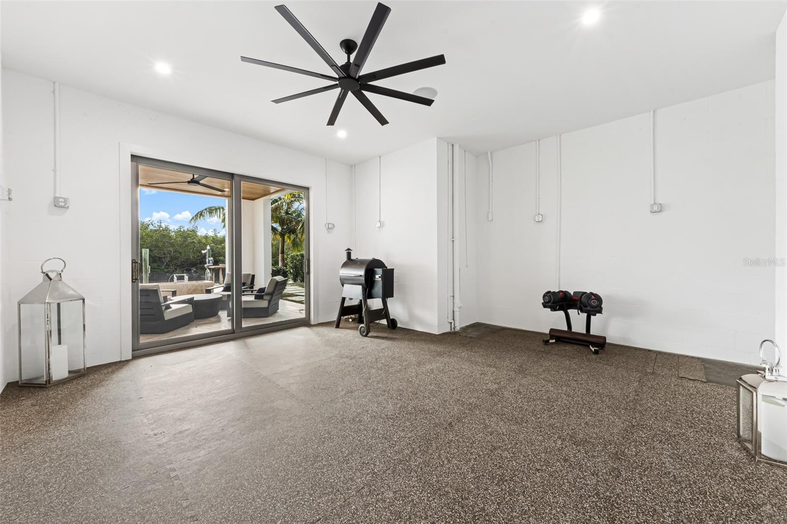 HOLMES BEACH 34TH UNIT REP - Residential