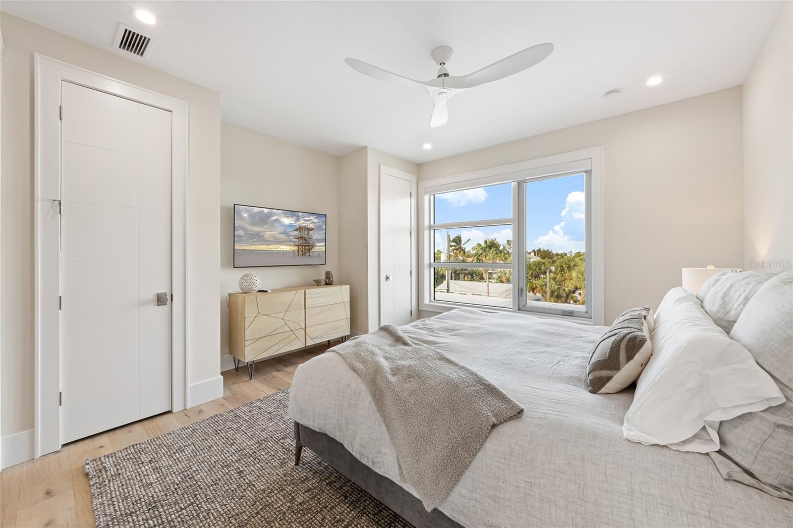 HOLMES BEACH 34TH UNIT REP - Residential