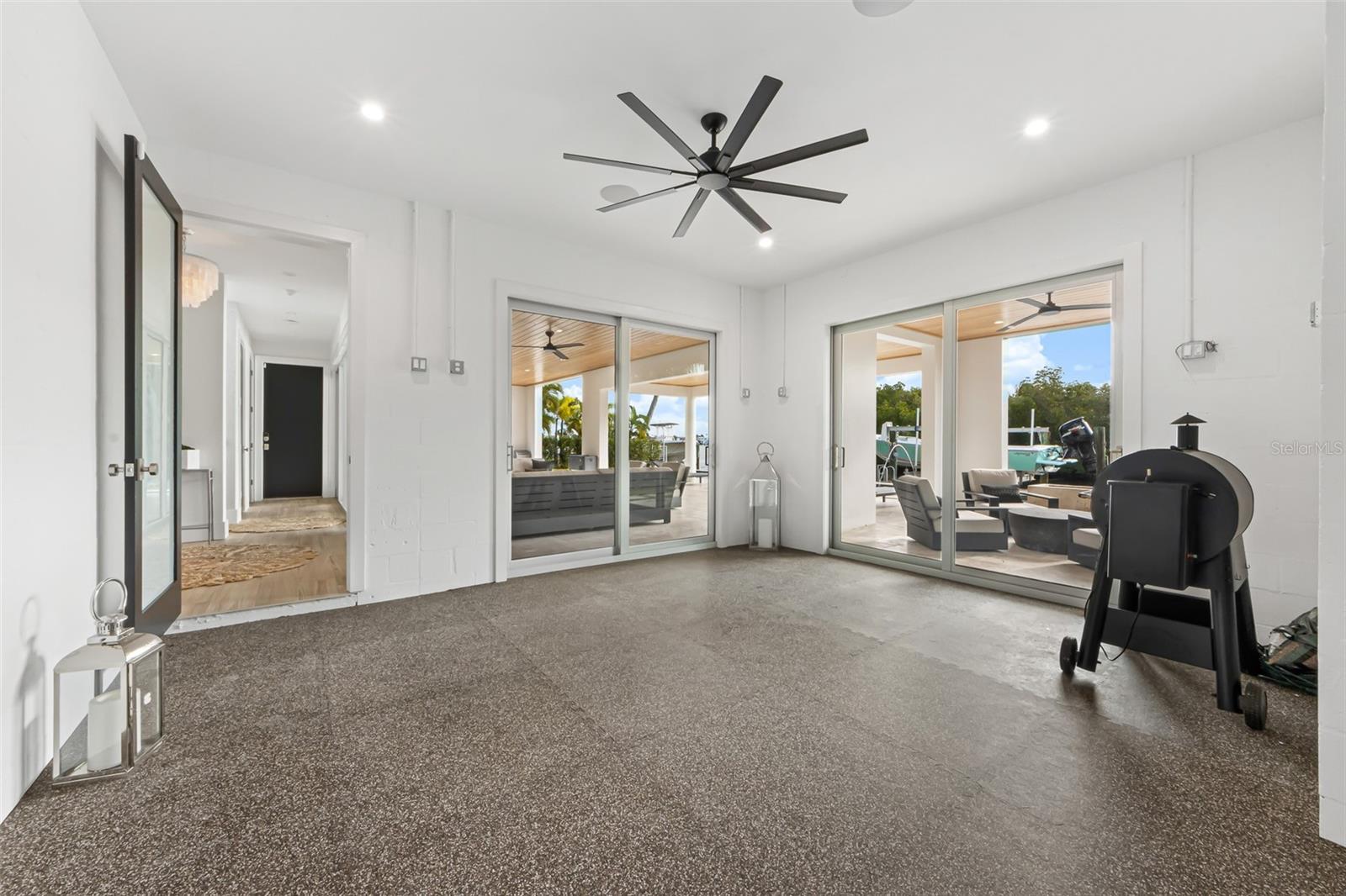 HOLMES BEACH 34TH UNIT REP - Residential