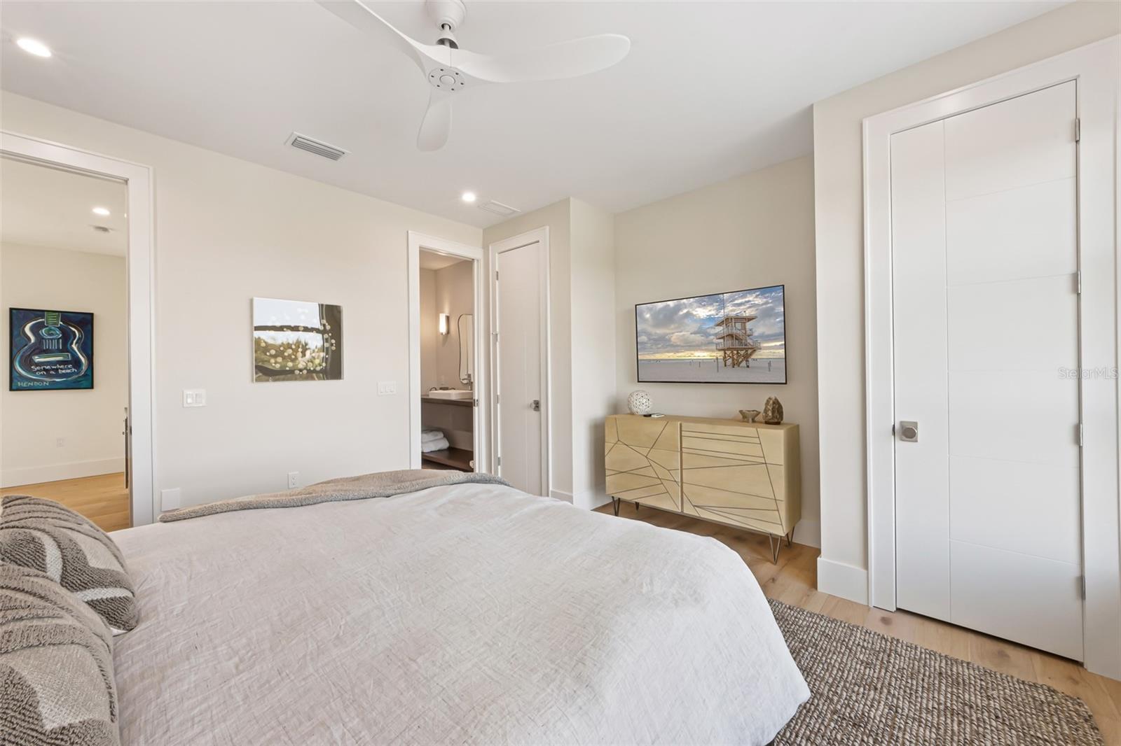 HOLMES BEACH 34TH UNIT REP - Residential