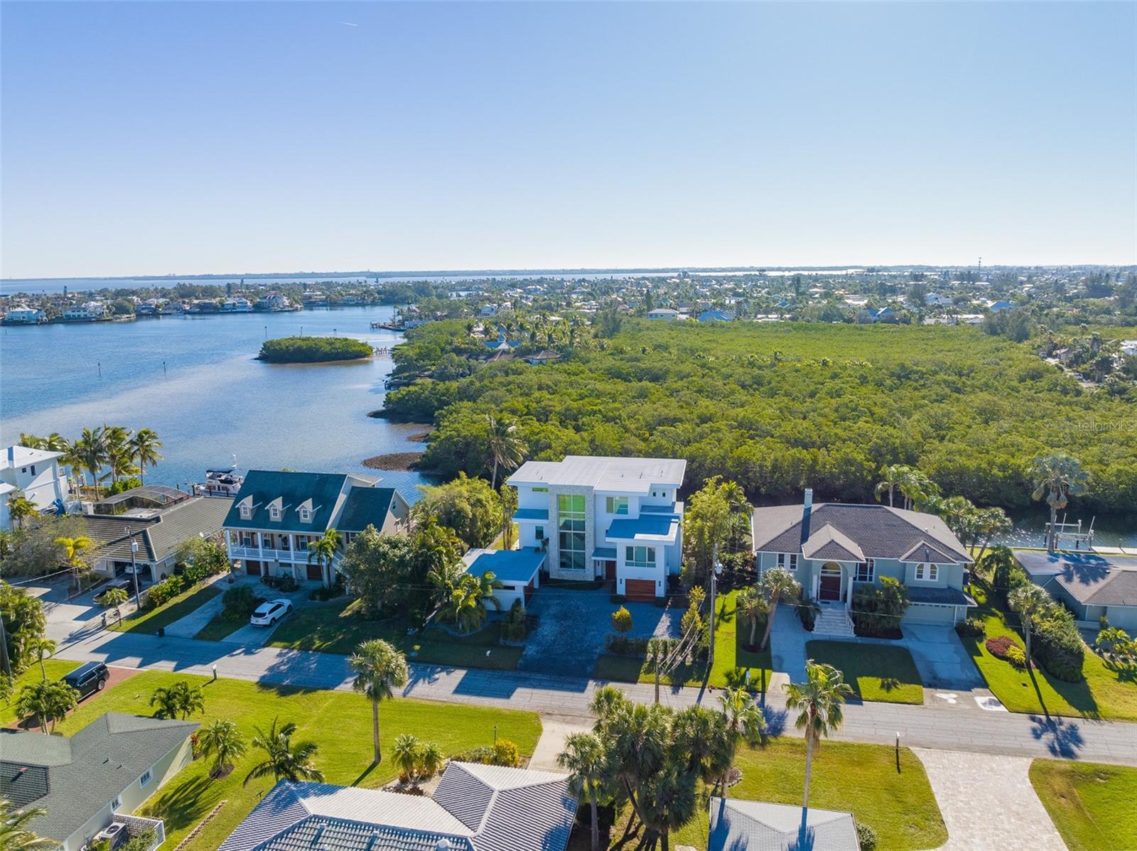 HOLMES BEACH 34TH UNIT REP - Residential