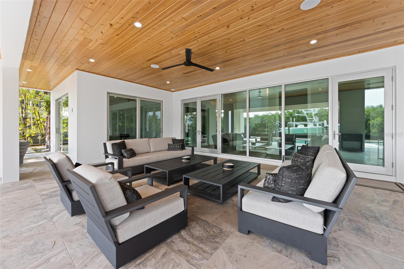 HOLMES BEACH 34TH UNIT REP - Residential