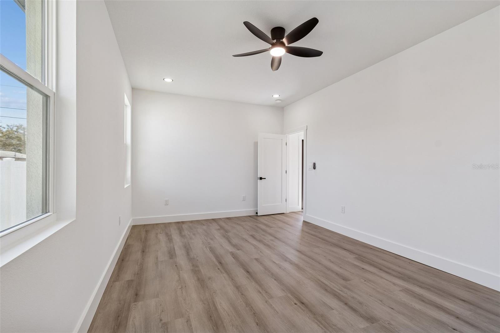 PARK LAWN - Residential