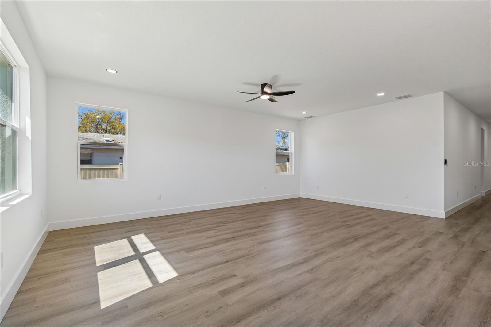 PARK LAWN - Residential