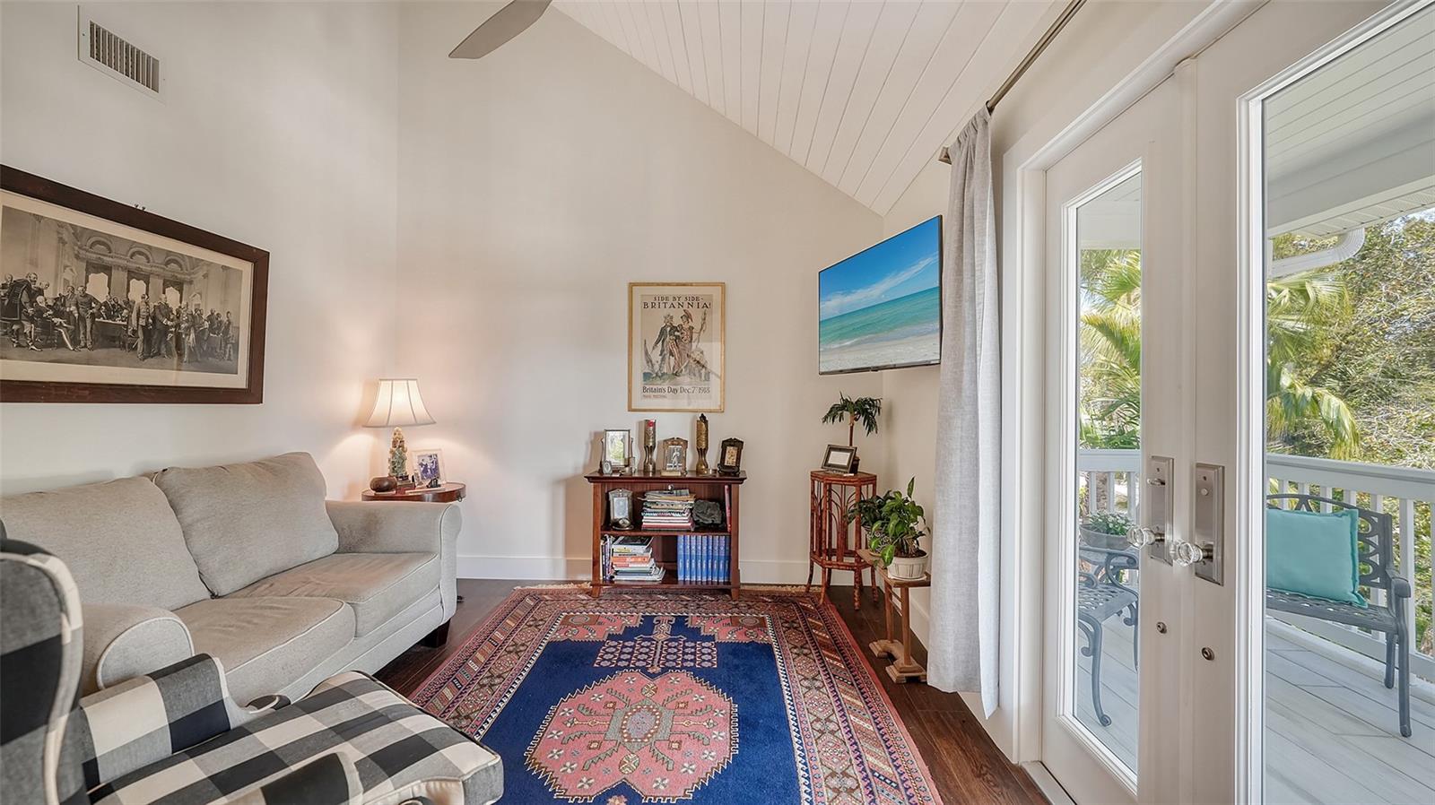 BAY ISLAND PARK - Residential