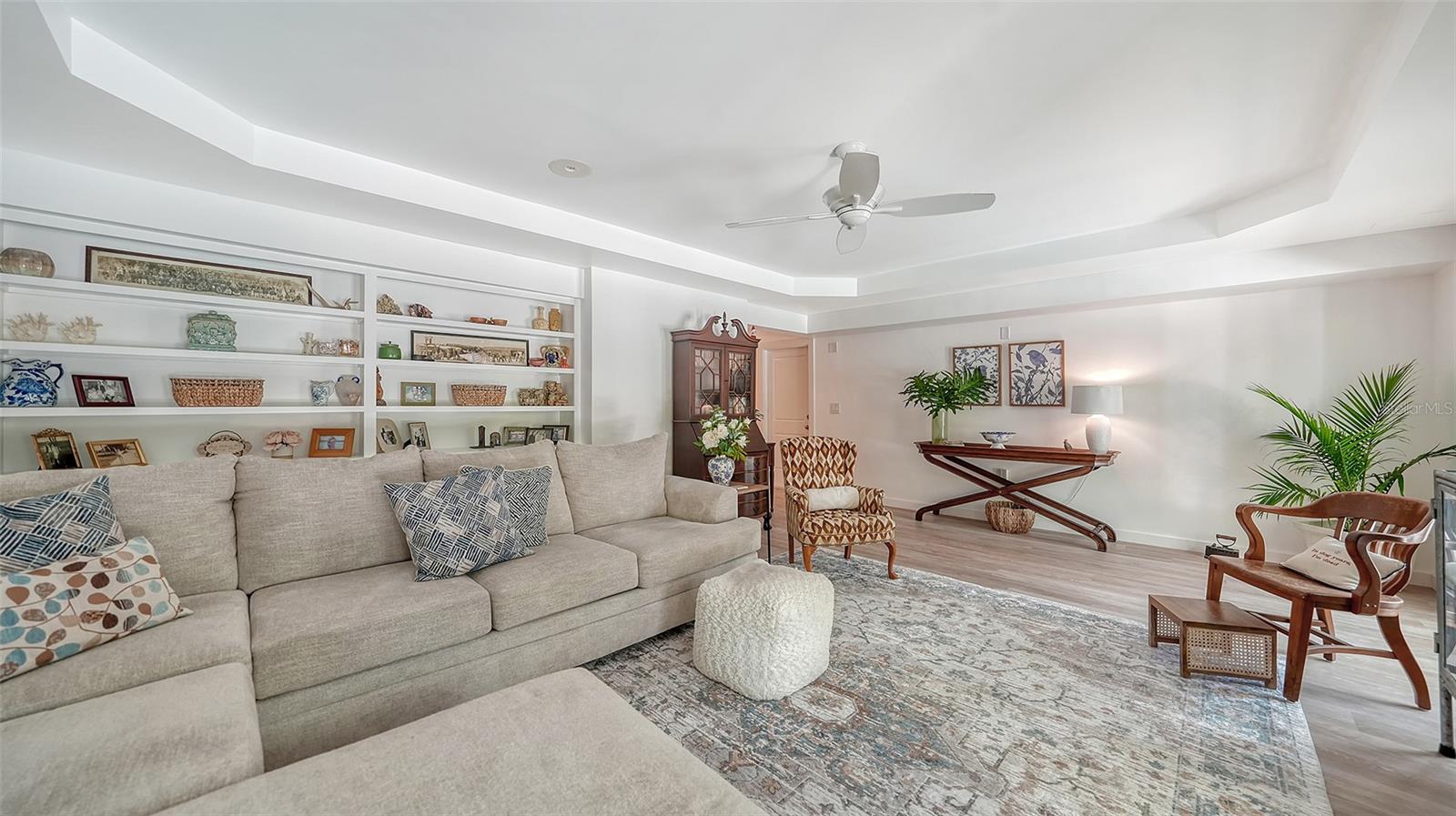 BAY ISLAND PARK - Residential