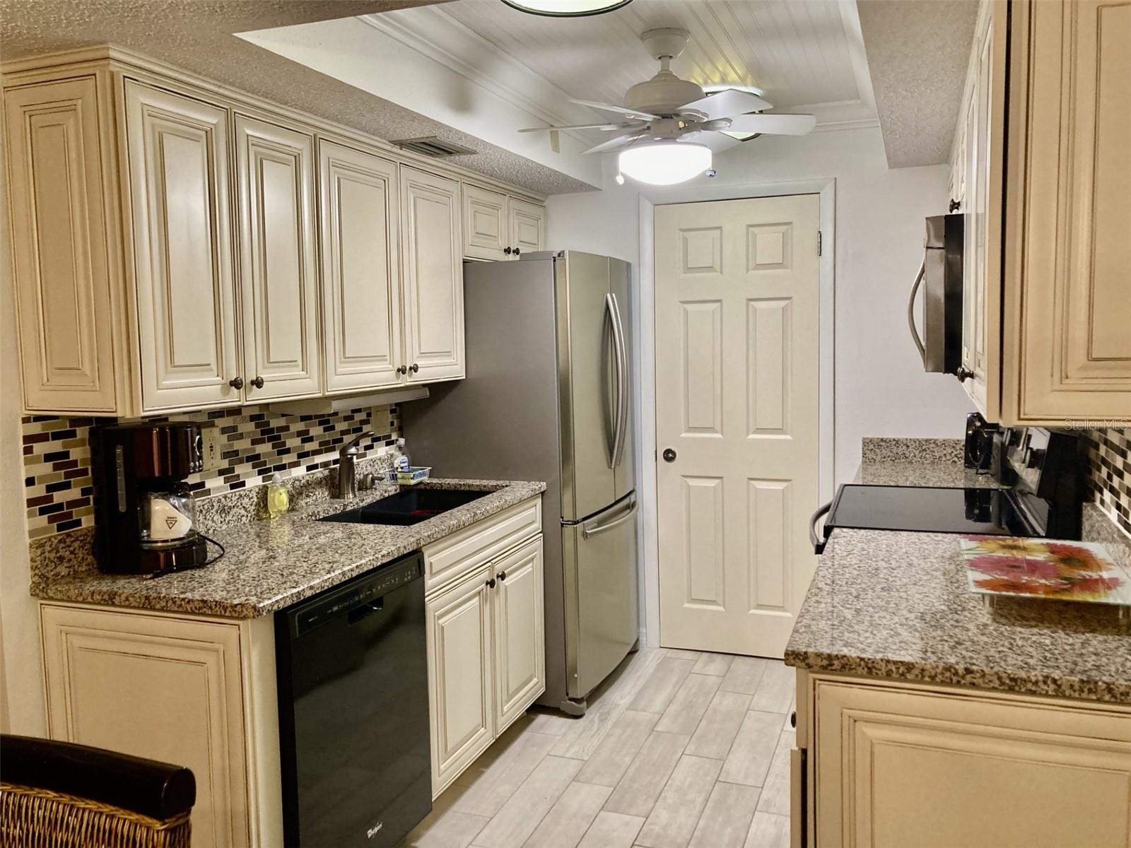 EL CONQUISTADOR VILLAGE 1 SEC 4 - Residential Lease