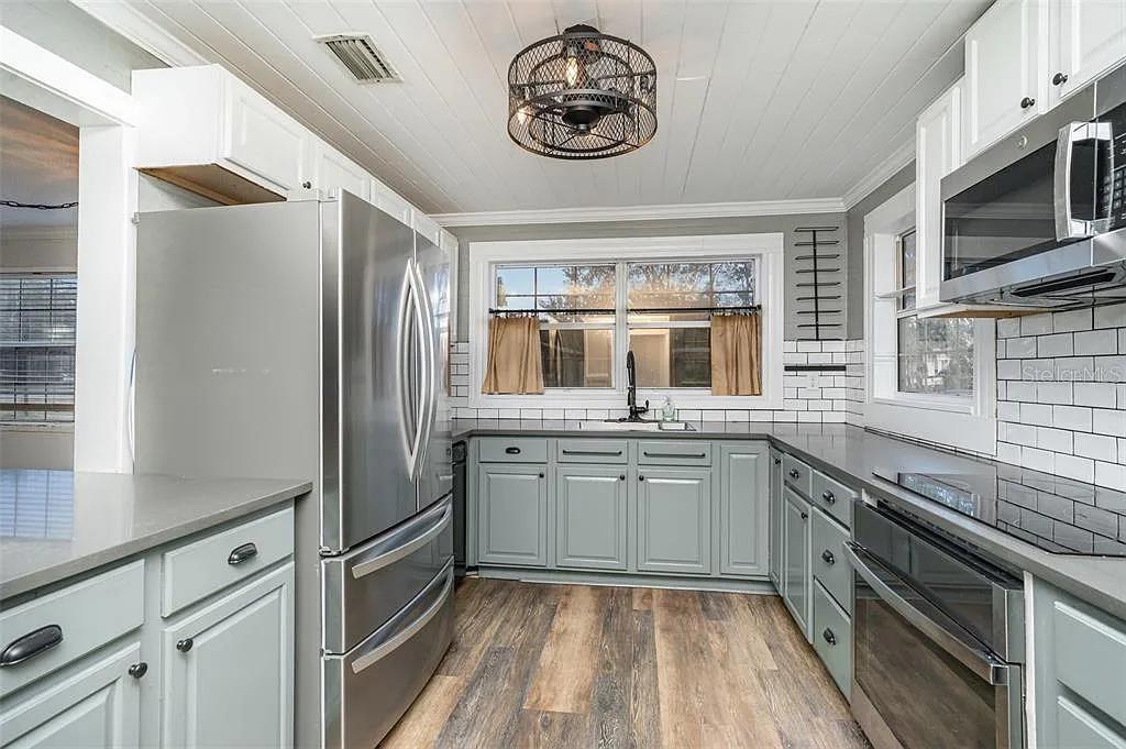 PRINCESS ESTATES - Residential