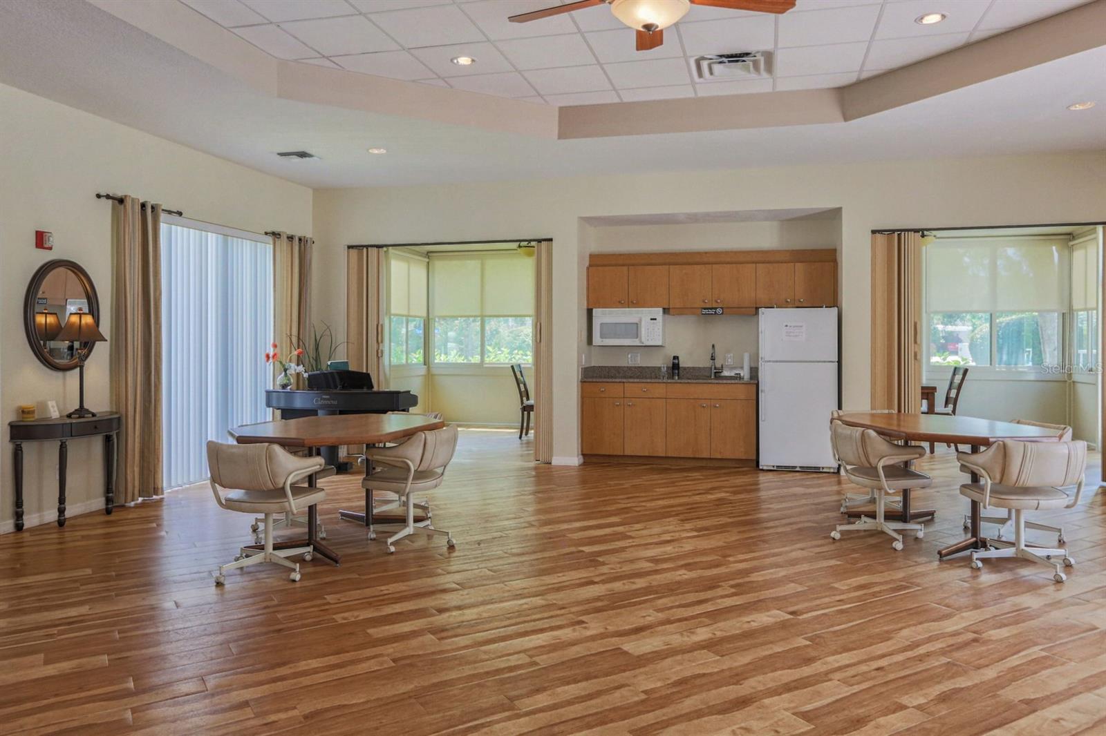 WEST LAKE GARDENS ST ANDREWS PARK - Residential Lease
