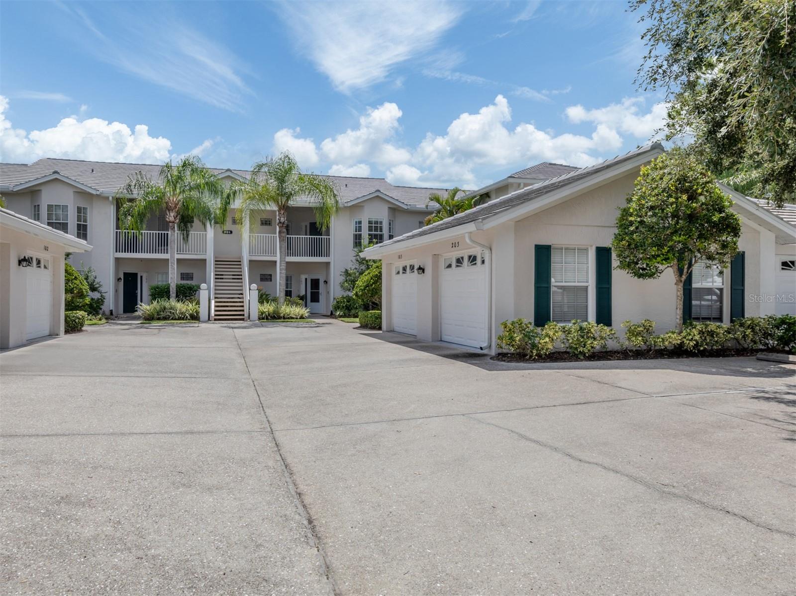 WEST LAKE GARDENS ST ANDREWS PARK - Residential Lease