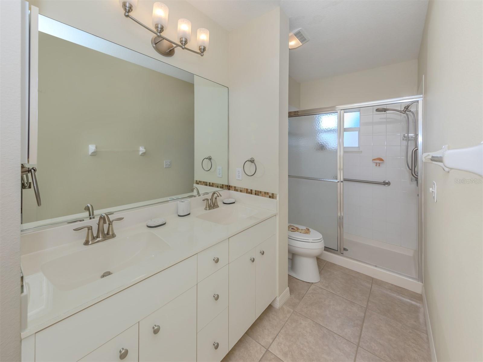 WEST LAKE GARDENS ST ANDREWS PARK - Residential Lease