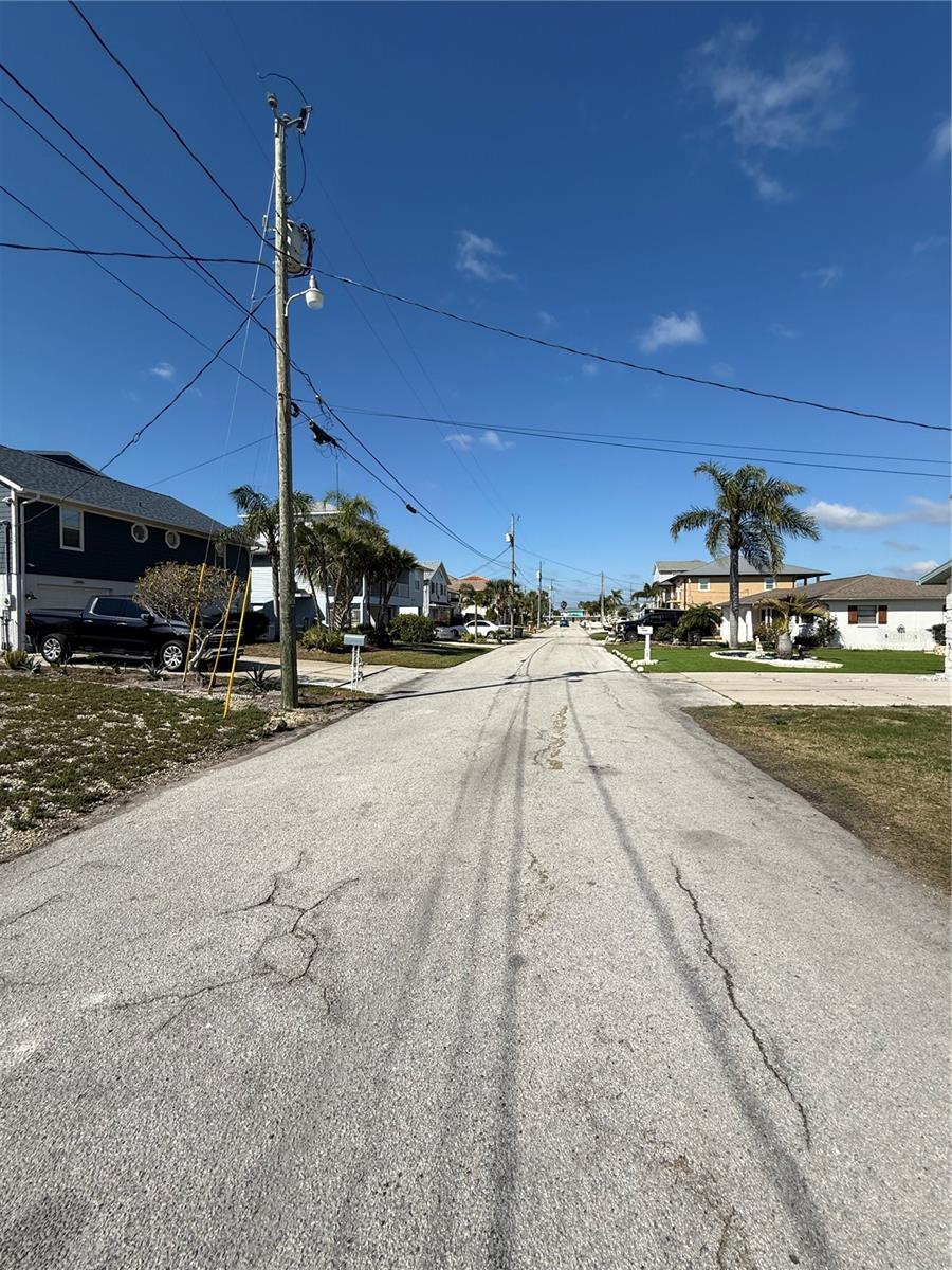 HUDSON BEACH ESTATES - Land