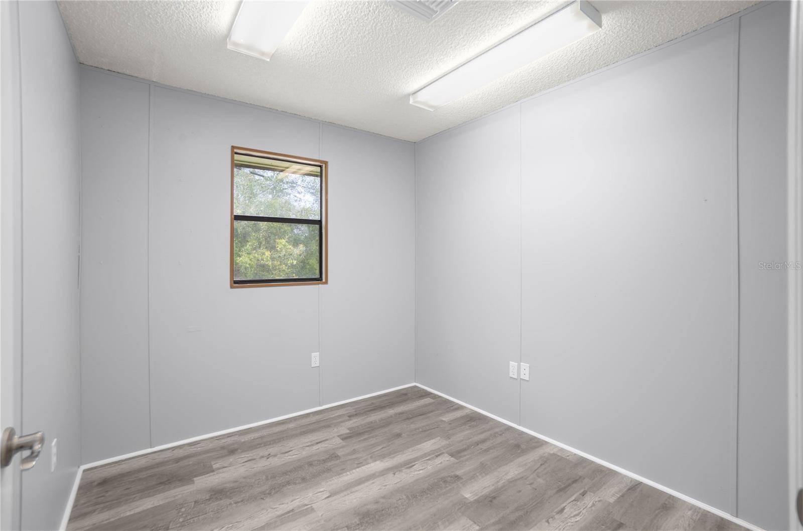 ANGUS HILLS - Commercial Sale