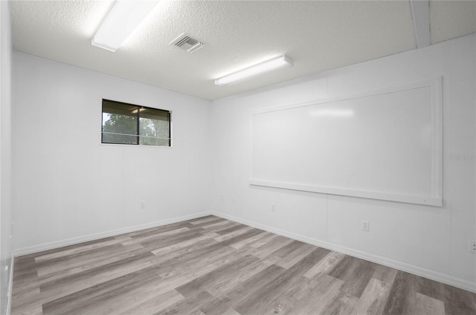 ANGUS HILLS - Commercial Sale