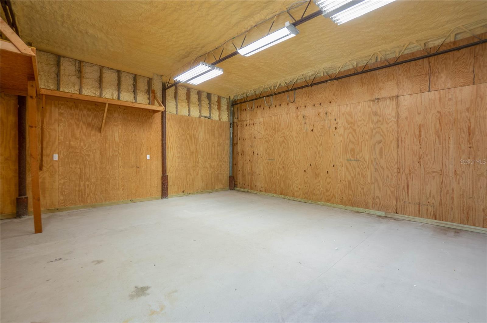 ANGUS HILLS - Commercial Sale