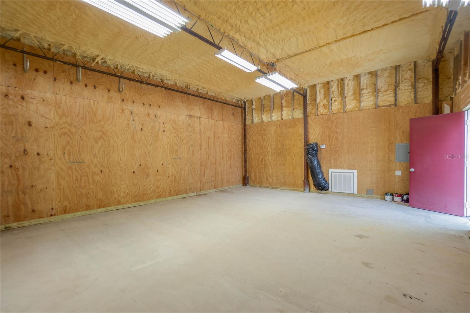 ANGUS HILLS - Commercial Sale