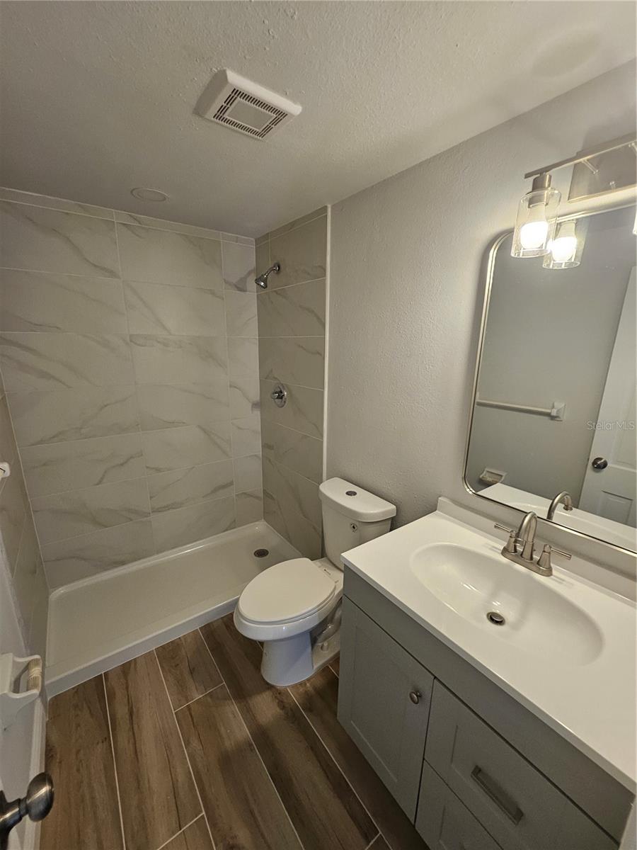 NORTHVIEW HILLS UNIT 1 - Residential Lease