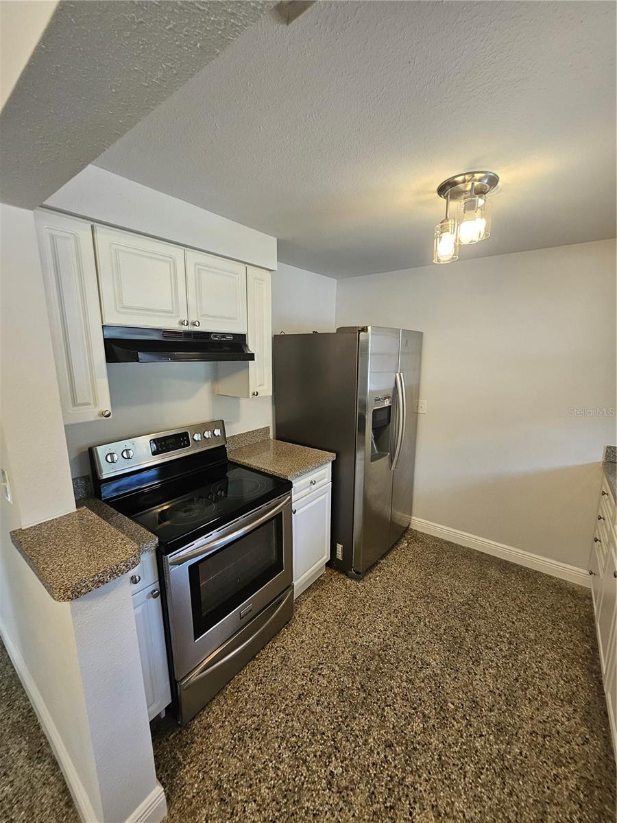 NORTHVIEW HILLS UNIT 1 - Residential Lease