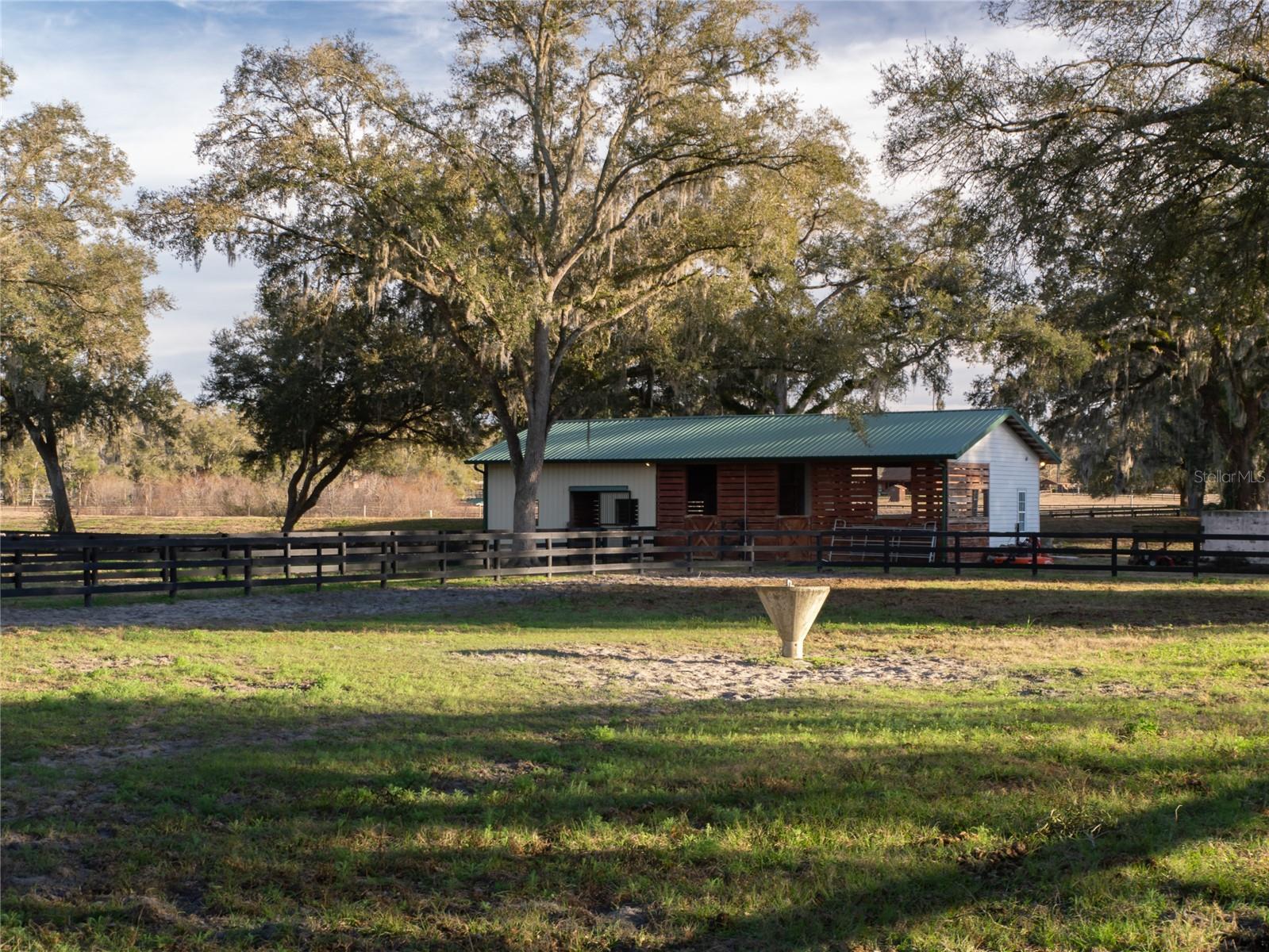 PINNACLE PARK - Farm