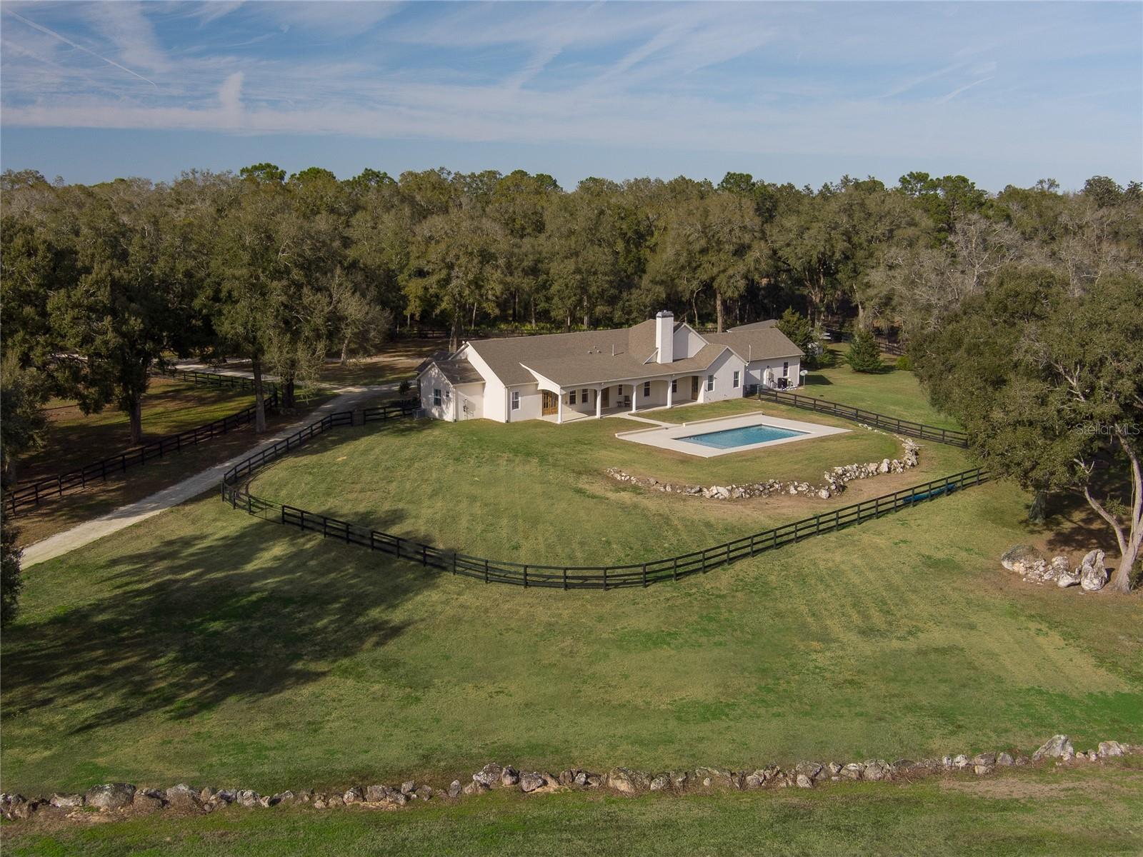 PINNACLE PARK - Farm