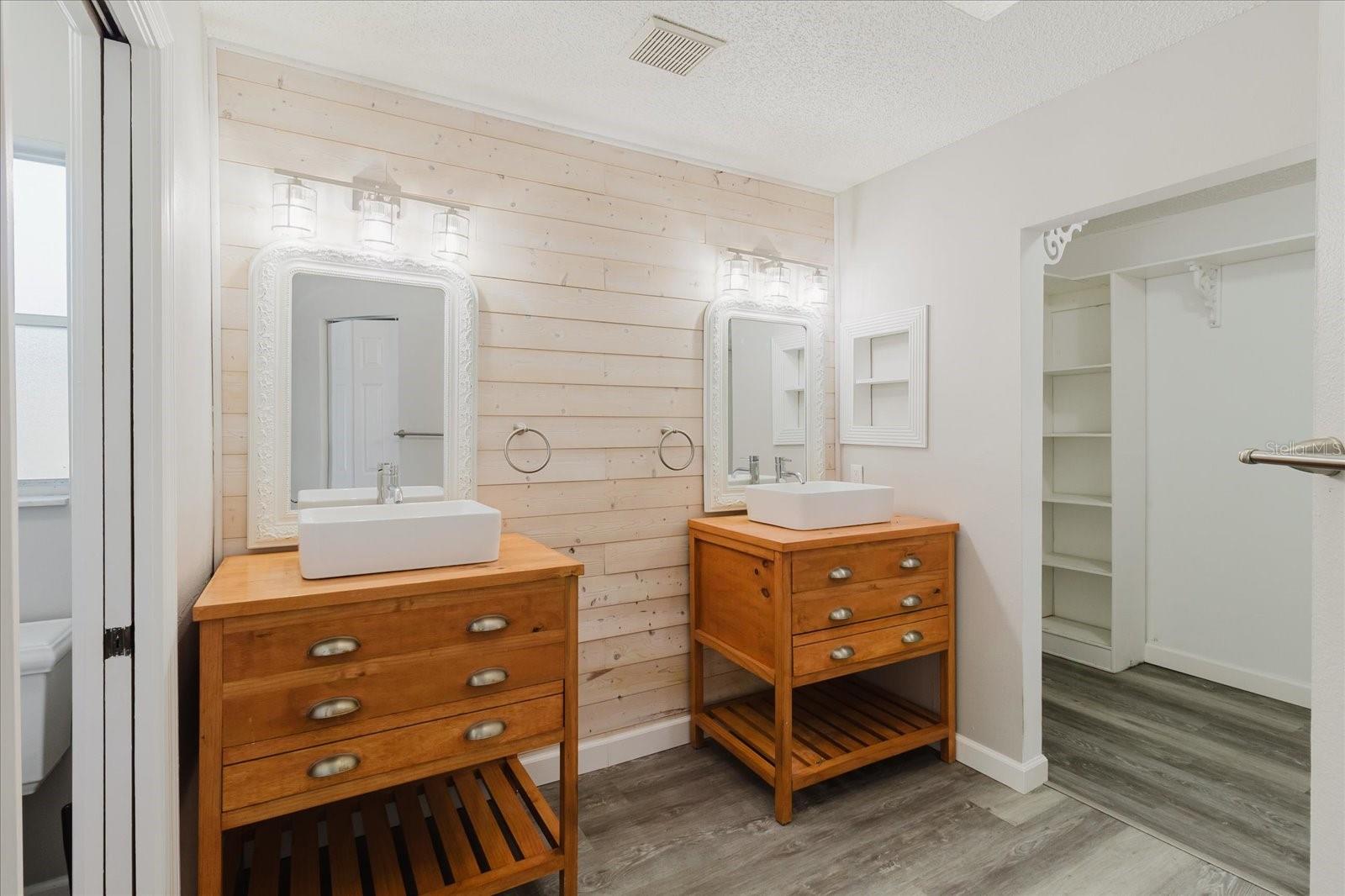 HARBOR WOODS NORTH - Residential