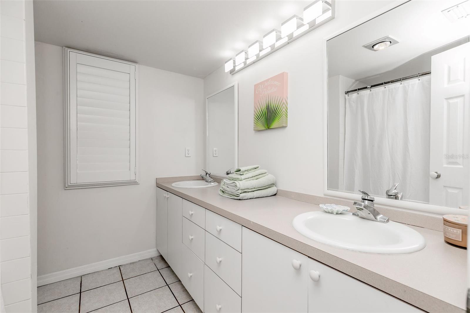 PIPERS RUN CONDO - Residential