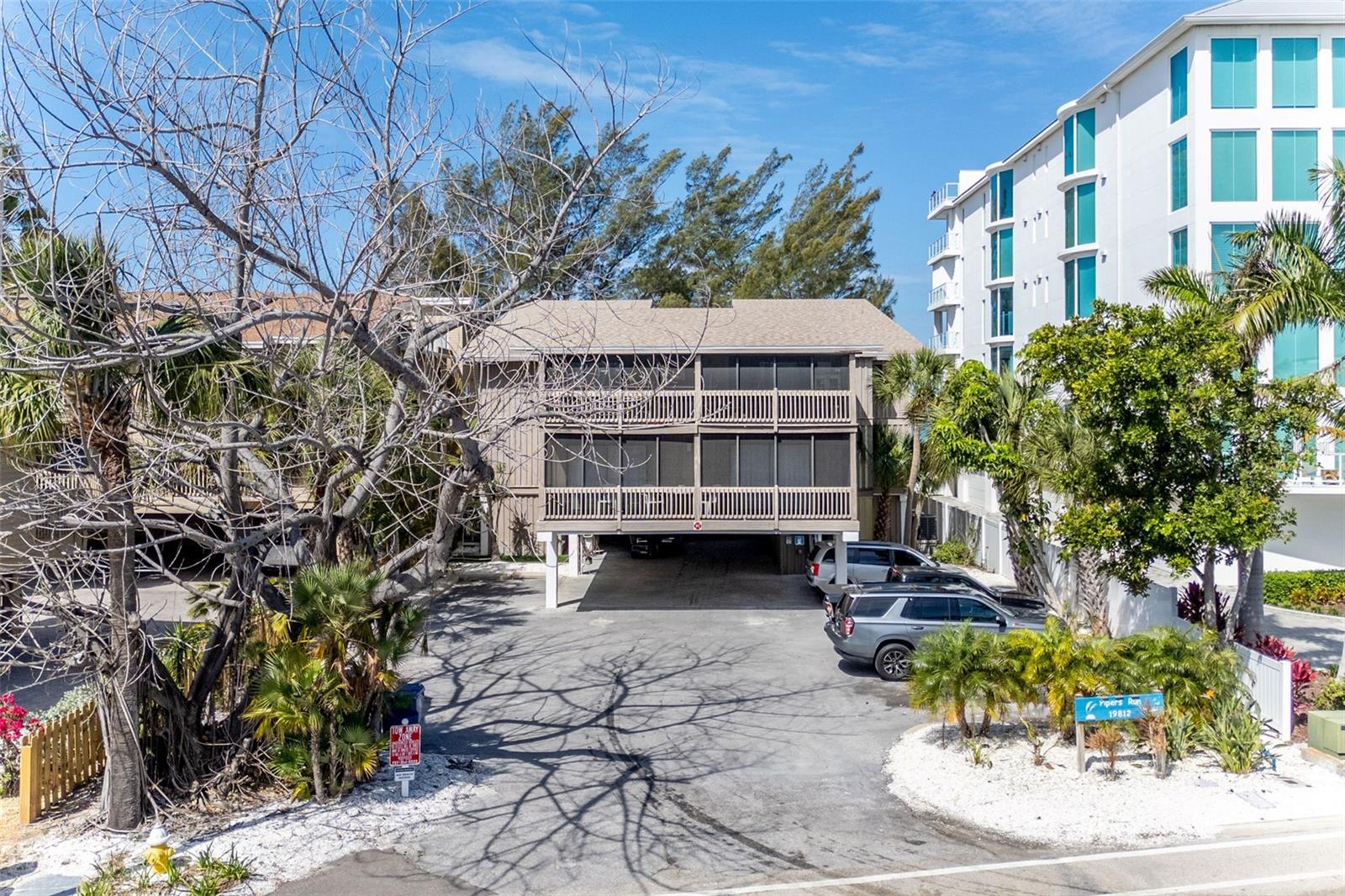 PIPERS RUN CONDO - Residential