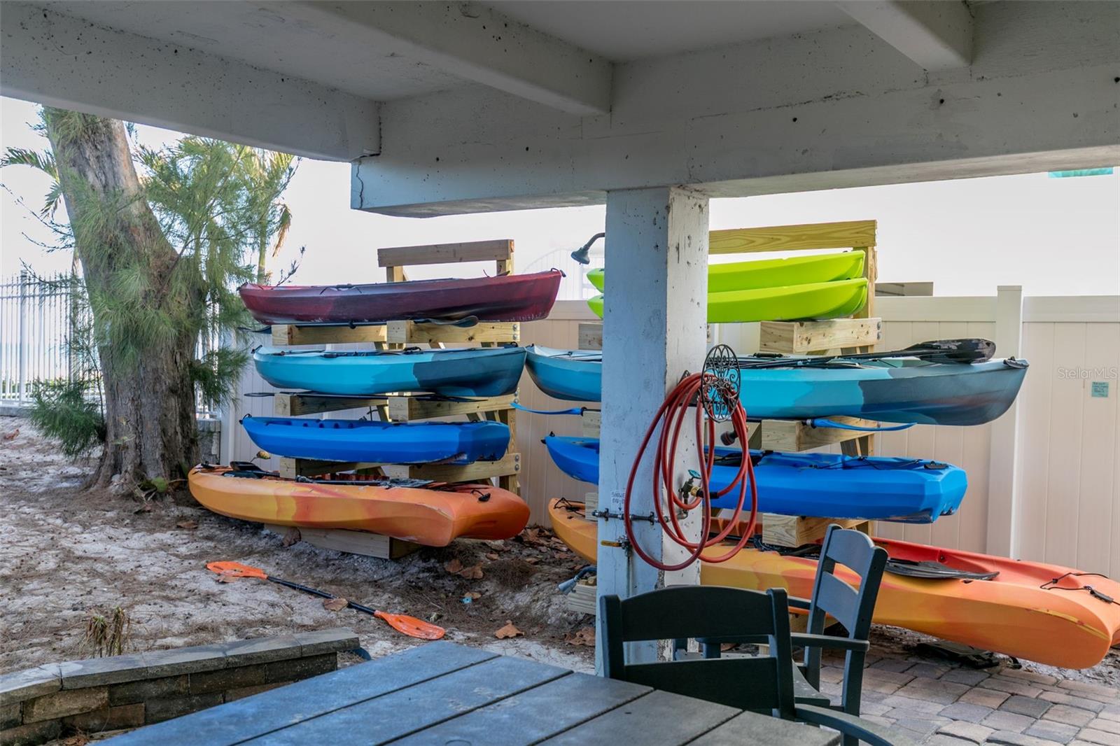 PIPERS RUN CONDO - Residential