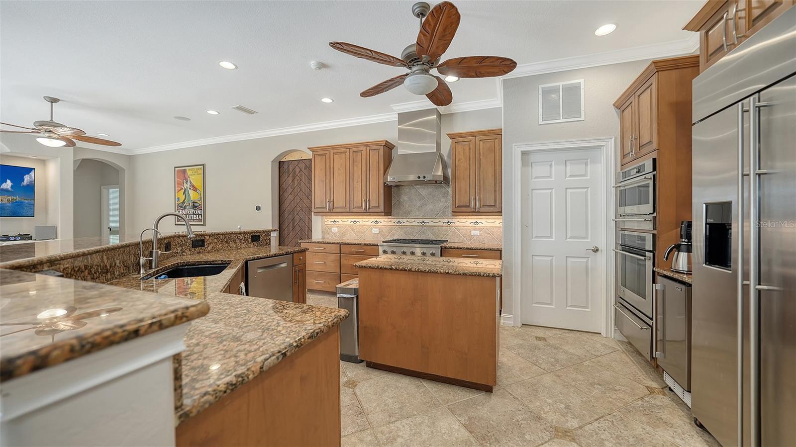 VENETIAN GOLF & RIV CLUB PH 3 - Residential