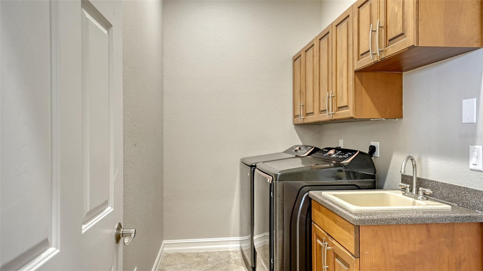 VENETIAN GOLF & RIV CLUB PH 3 - Residential