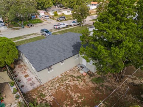 A home in DAYTONA BEACH