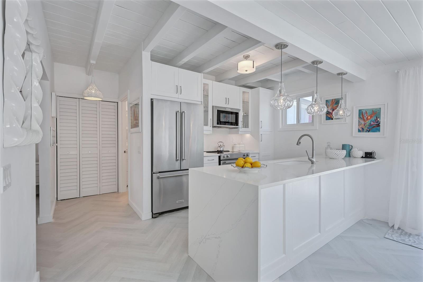 SARASOTA BEACH - Residential