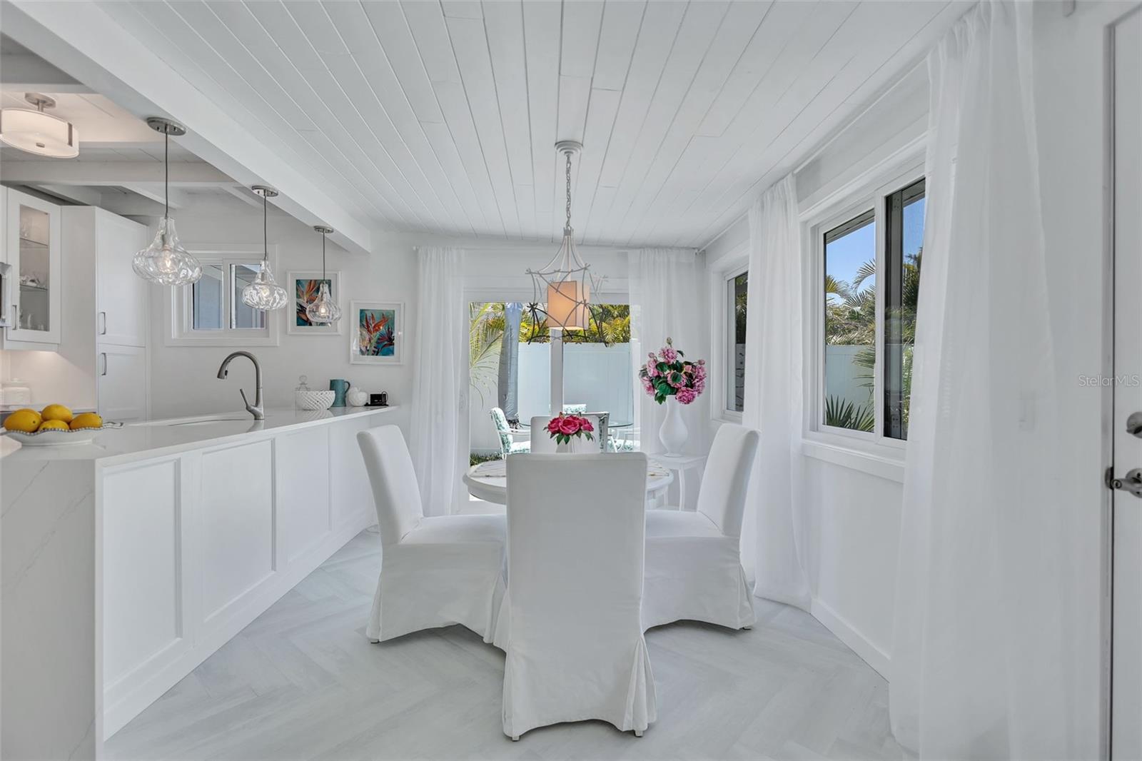 SARASOTA BEACH - Residential